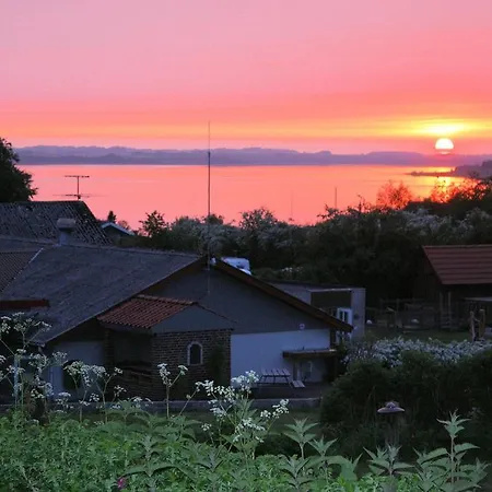 Hjarbaek Fjord Camping & Cottages *