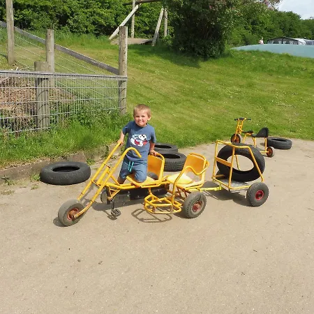 Hjarbaek Fjord Camping & Cottages * Viborg